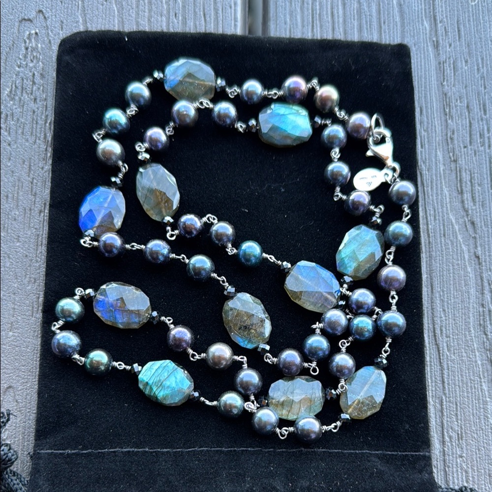 Elegant Labradorite and Pearl Beaded Necklace in and Silver plate link necklace.